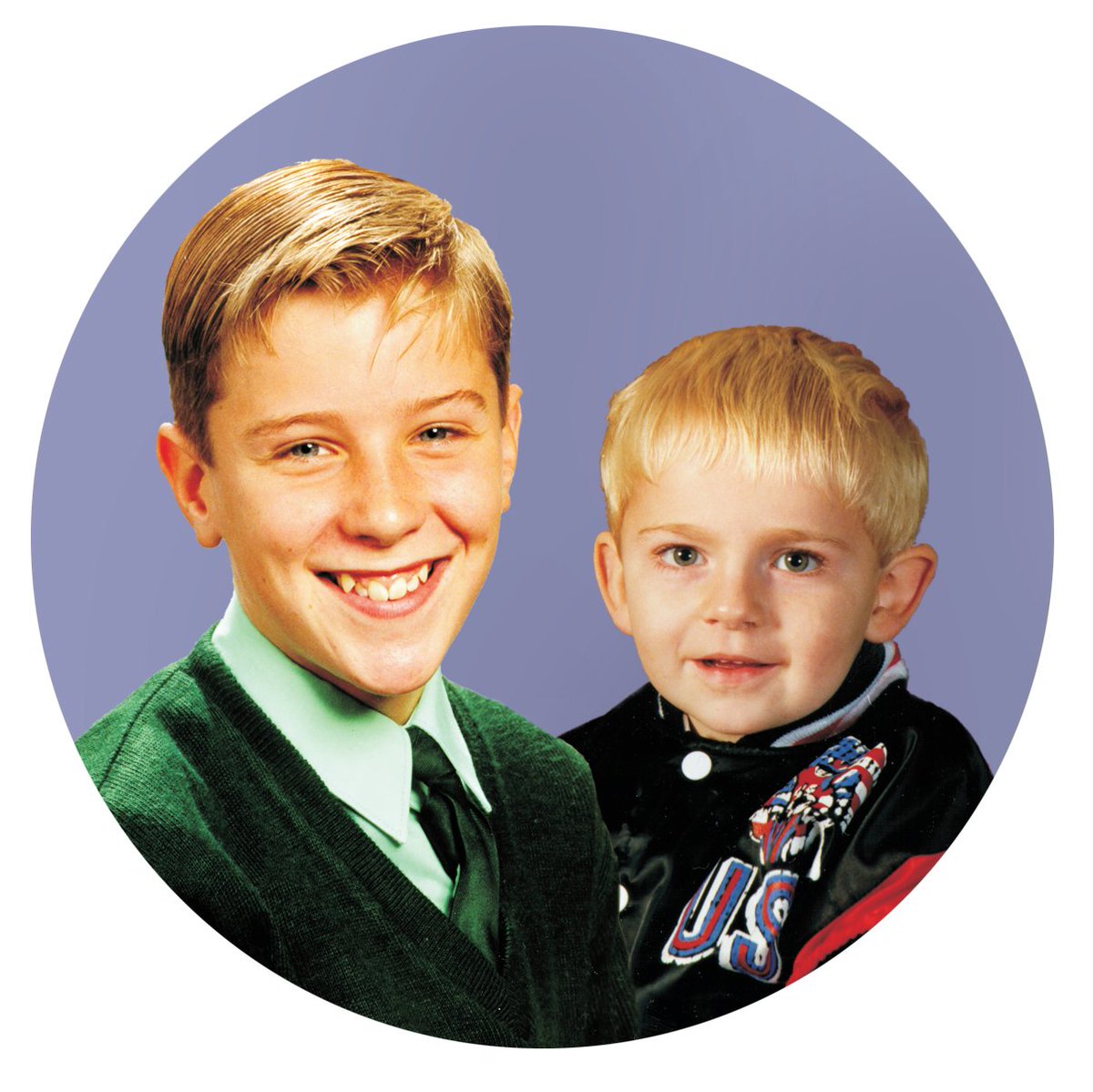 WarringtonRLFC's tweet photo. At 12.27pm today our town will fall silent to remember two young boys whose lives were tragically cut short 25 years ago by the Warrington bombing.

Join us in a minute's silence today as we stand in solidarity and support for those who continue to campaign for peace https://t.co/mu2nqf1mRL