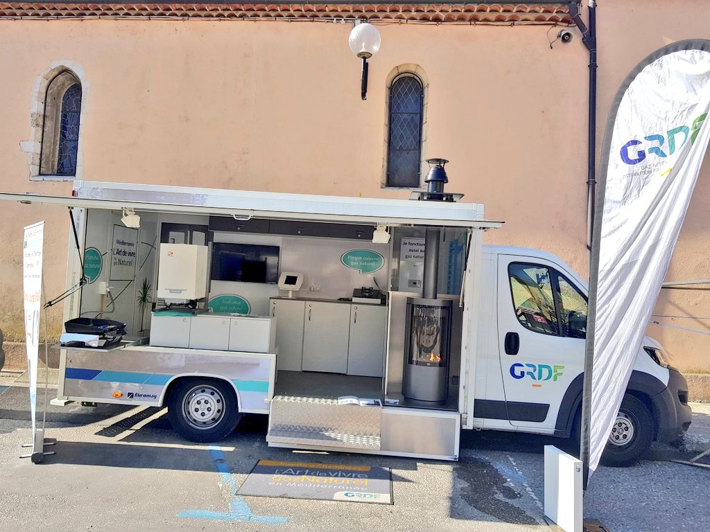 marjoriegrdf's tweet photo. Marché Oraison #GazTruck #GRDFMED #onestla #plancha #poeles #insert #piscines #LArtDeVivreAuGazNaturel #LeGazCestLavenir #AFVMED @GRDF @VivreAuGazNat https://t.co/X5Kq5f2PrP