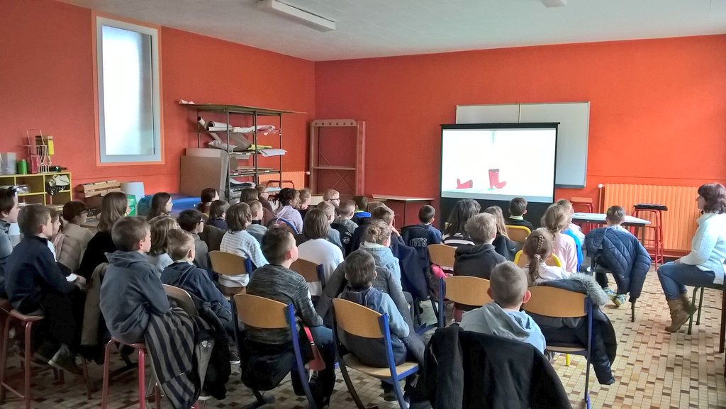 canope_27's tweet photo. #FDCM #lafeteducourt Aujourd'hui, on part "Sur la route" à l'école de Fleury sur Andelle #andelle @DepartementEure https://t.co/IhuKEQCOcC