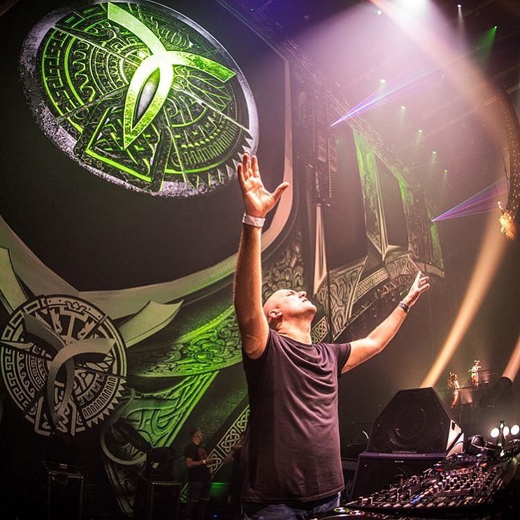 TranceWorld3's tweet photo. #arminonly #globaltrance #like #tranceforever #music #intrancewetrust #tranceheaven #armada #armadamusic #weekend #fsoe #kingoftrance #tranceonly #followus #euforiafamily #armadamusic #transmission2018 #psyfamily #psytrance #psy #beinthemoment #top100djs #asot850 #asotteampoland https://t.co/xhyfwUCVMC