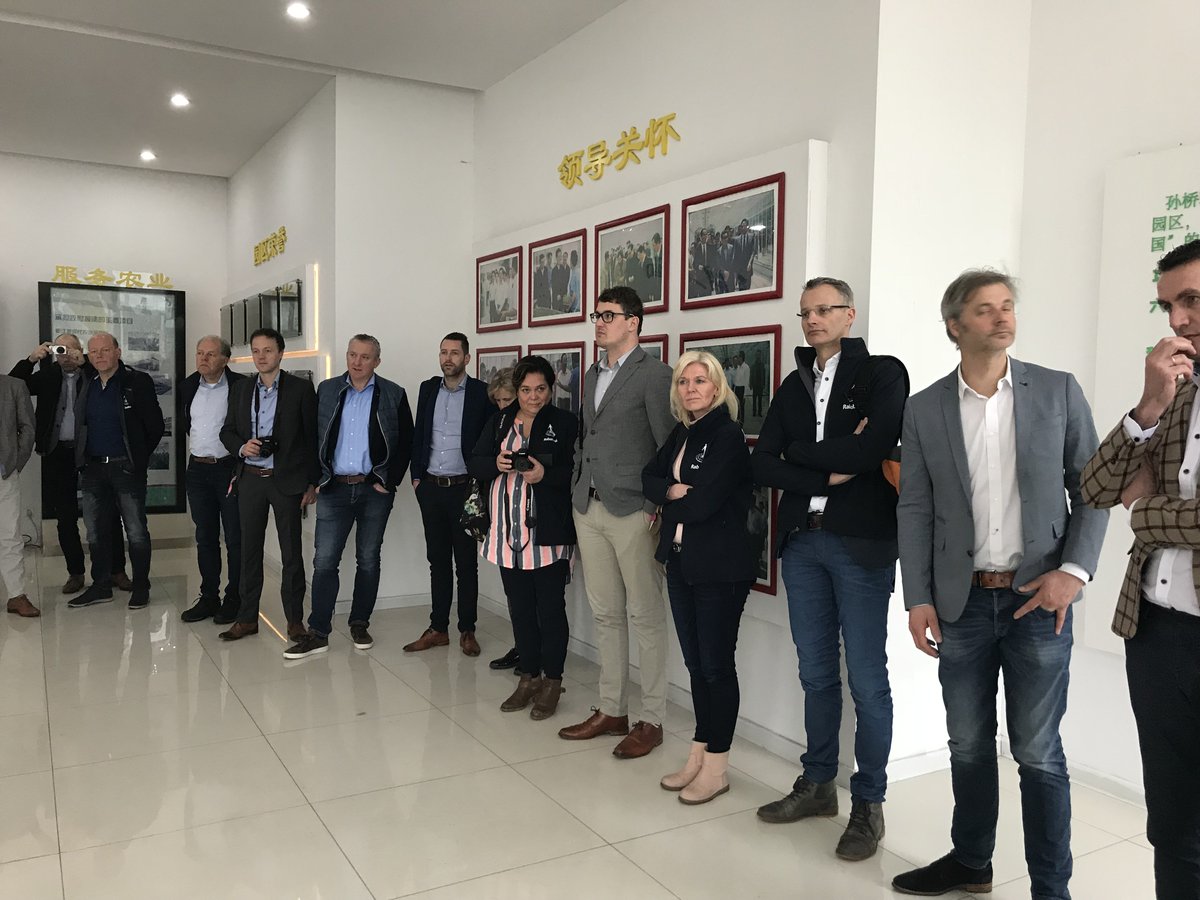 LNVShanghai's tweet photo. Visit to Shanghai Sunqiao Modern AgricultureCo. with Drenthe delegation this afternoon- Dutch glasshouse, MoA Food Testing Center, Hydroponic cultivation and Plant Phenotype Breeding Co. https://t.co/cbCfCRhgcV