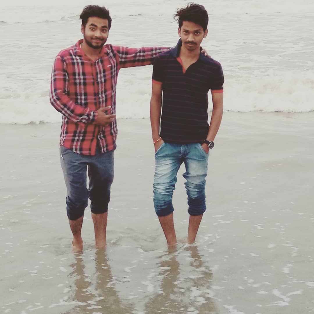 aniltanu143's tweet photo. #nomadic_buddies https://t.co/8ar3dgsefS