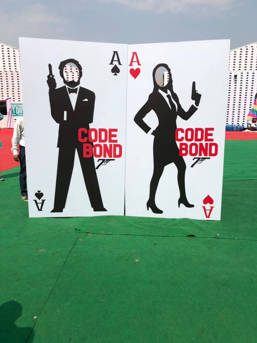 Inc42's tweet photo. Bringing 6000+ young problem solvers and think tanks for 36 hours of non-stop coding under a roof, here is what #itdayrajasthan looks like!! #Hackathon4.0 #somuchenergy
@TVMohandasPai @VasundharaBJP @RajGovOfficial @DoITCRaj https://t.co/TRVPYOk70Y