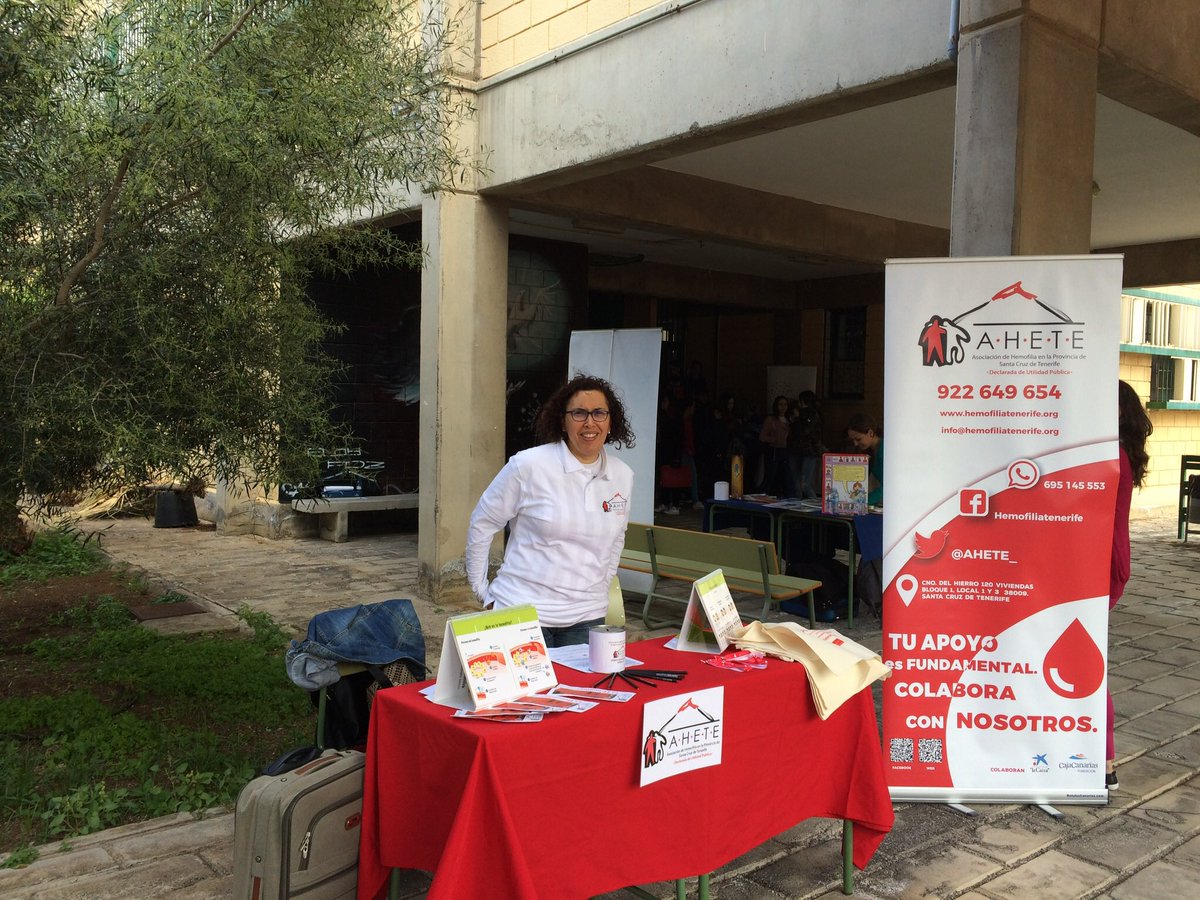 AHETE_'s tweet photo. Como un año más, AHETE está presente en la VIII Jornada de Voluntariado y Solidaridad en #CIFPLosGladiolos junto con más asociaciones, gracias a @TenerifeSolidar y #Simpromi https://t.co/sGRMdLZ3k1