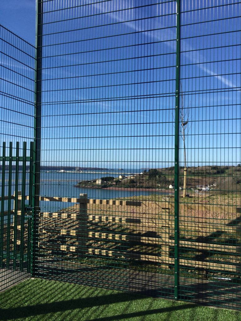 sportslaureate's tweet photo. Glorious but cool, in Gelliswick. 5 or 6 sessions outdoors, today.
@CricketWales @Chance2Shine @sportpembs
#keepemactive https://t.co/o0PdyF3vip