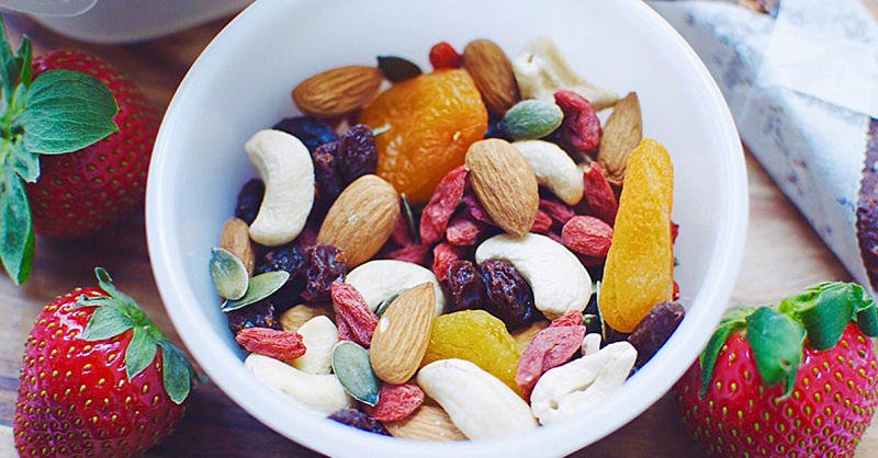 12 Healthy Packaged Snacks for Fueling On the Go bit.ly/2GcAswC