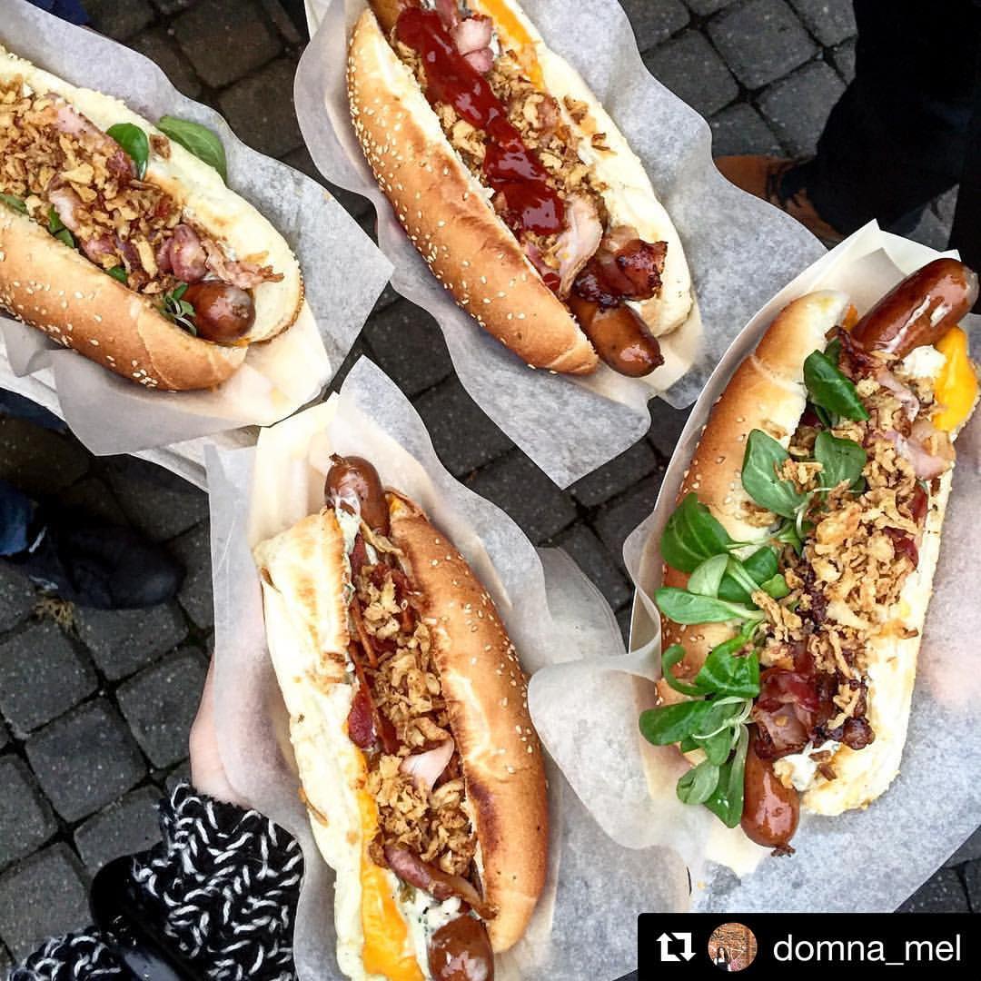 exconfba's tweet photo. Although the full-day catering will have plenty of options for meat lovers as well as for vegetarians, we must highlight one dish. Yes, it's the legendary NYC Corner hotdogs that will be available throughout the whole day! Register at https://t.co/JRUF4Rq1rc https://t.co/WZQBaaxTAF