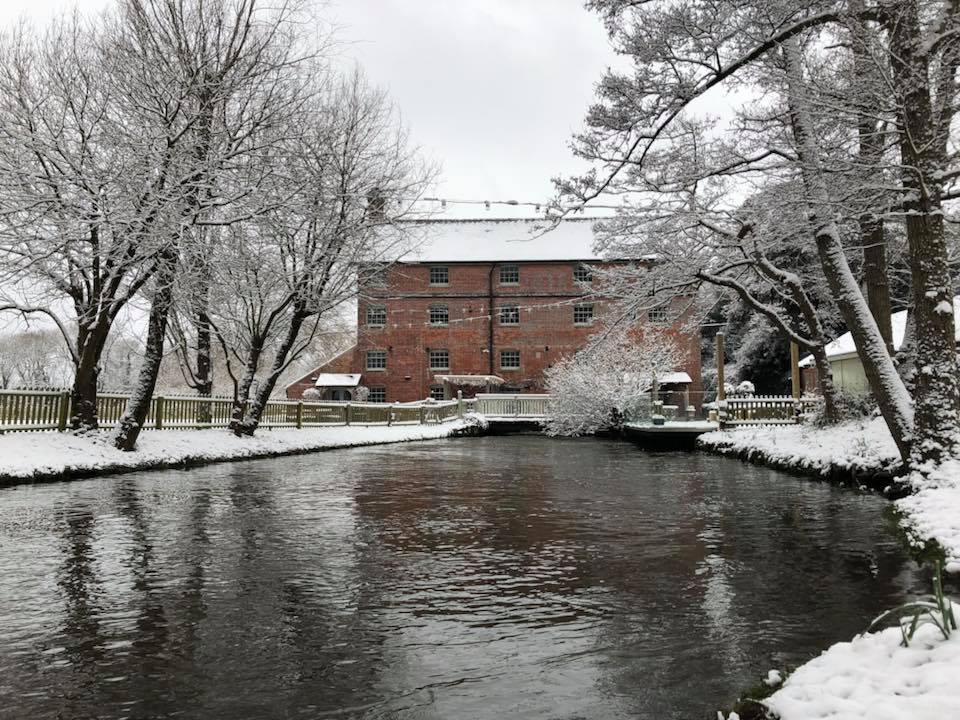 Sopleymill's tweet photo. How gorgeous was Sopley Mill in the snow! #BeastFromTheEast #sopleymill #weddingvenue #winterwonderland #rt https://t.co/nf4Irocbcc