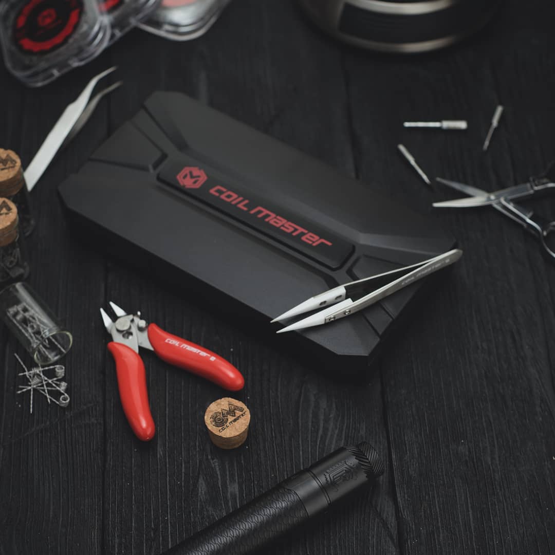 coilmasteruk's tweet image. All you need🛠️🛠️🛠️
Vape on💨💨💨
📸: ostancov
More details:
📎coil-master.net
#coilmaster #diykitminiv2 #coilbuilder