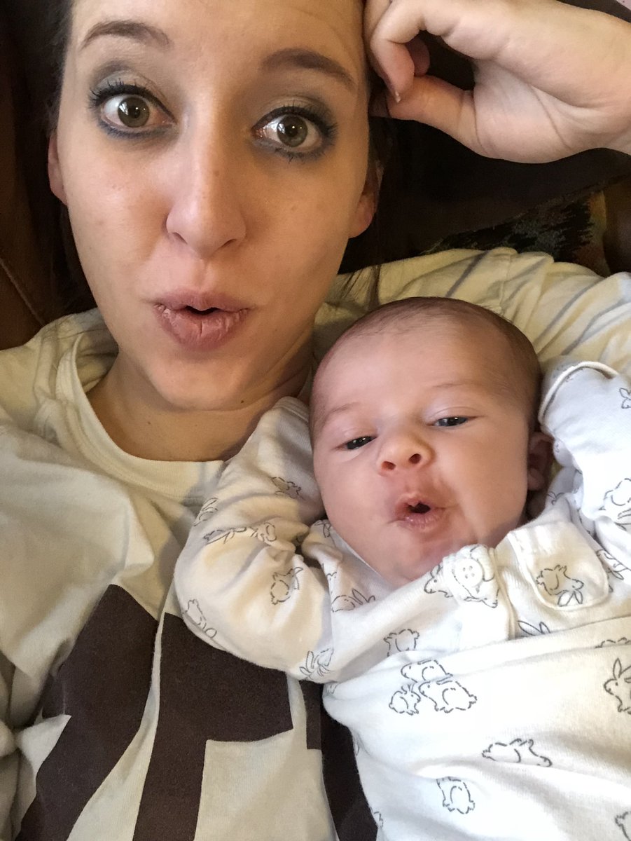 karlee_danielle's tweet photo. Is there such thing as being too obsessed with your child’s cuteness? Because I am extremely obsessed and I have no shame. Just look at her! 😍💕 #BabyOverload #FelicityJune https://t.co/w2j7xZARxD