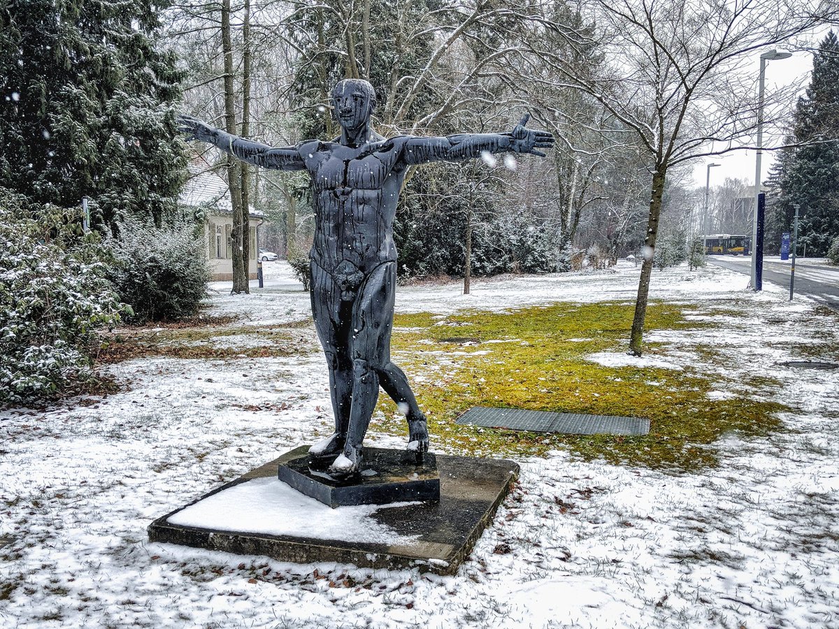 Enjoy the #FirstDayOfSpring <a href="/MDC_Berlin/">Max Delbrück Center</a> ;-) or just wait until #winter is over... Stay warm! #Spring #snow #snowday #Weather