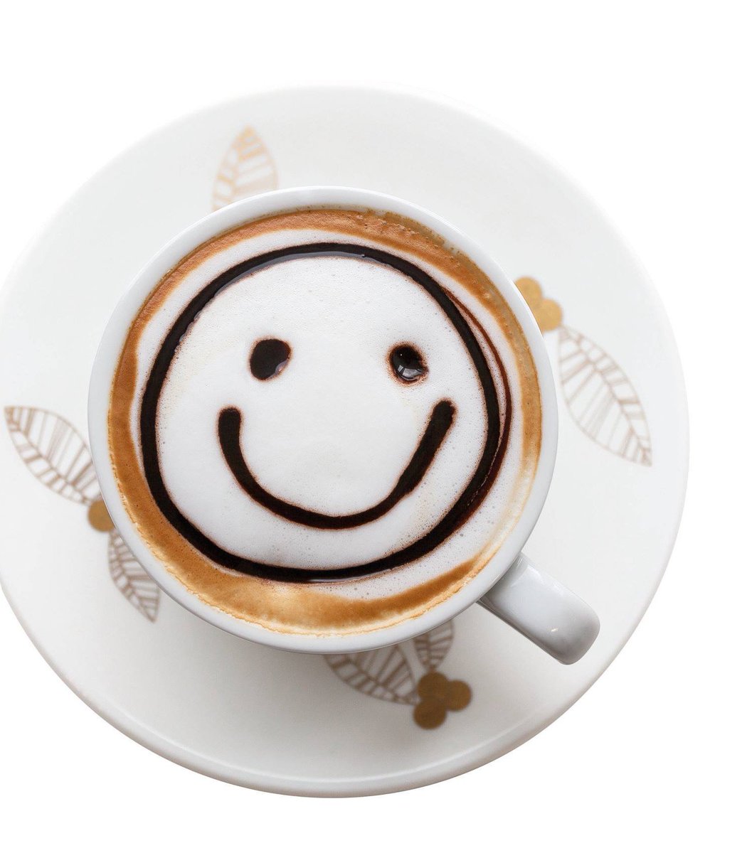 OROCaffe_ITA's tweet photo. Cosa ci rende davvero felici se non le piccole cose? Che siano buone però. #orocaffe #giornatamondialedellafelicita #20Marzo #enjoycoffee https://t.co/MJxTGeH2cJ
