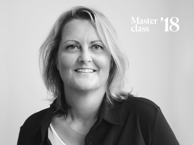 Yvonne, directeur van @IABnl – branchevereniging voor digitale marketing innovatie en digitaal adverteren– gaat de Masterclass’18 hosten🎉Met haar expertise op digitaal gebied en humor belooft het echt een feestje te worden. Wij kunnen niet wachten, jij?👉bit.ly/2FZKG0k
