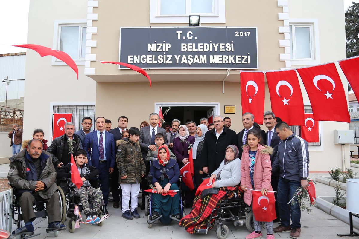 hf_akdogan's tweet photo. Engelsiz Eller Üretiyor
Kursumuzda E-KPSS hazırlık, hediyelik eşya, mozaik ve okuma yazma kurslarımız ilk meyvelerini vermeye başladı.
#engelsizellerüretiyor https://t.co/M9MzCPra3C