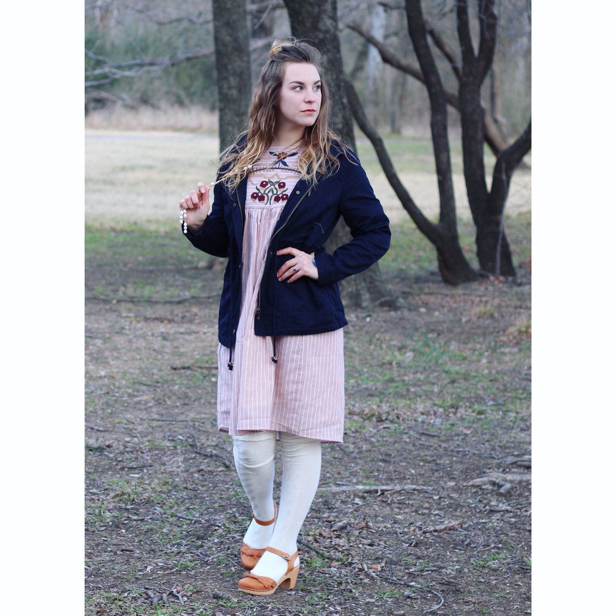 chez_heidi's tweet photo. Who’s ready for some spring dresses at a discount?! I’ve got #coupon codes for you ;) https://t.co/RdIBEH0qaD
#styleblogger https://t.co/8mVB7xjMmY