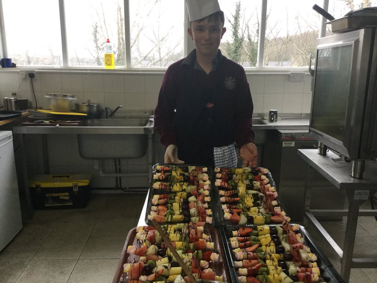 CBSKitchen's tweet photo. Happy #InternationalHappinessDay from the CBS kitchen! #cookingisfun #cookingforwellbeing #chocolatesauce #fruitkebabs https://t.co/l2bLTB7NNO