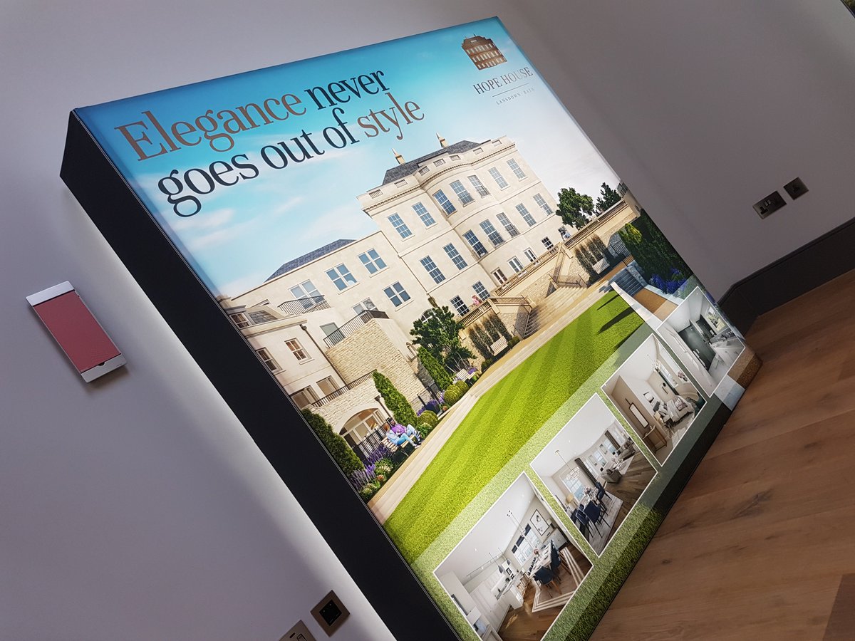 Image_Signs's tweet image. T3 illuminated displays for @AcornPG at Hope House in Bath last week.
Love these stands!
#T3display #displaysignage