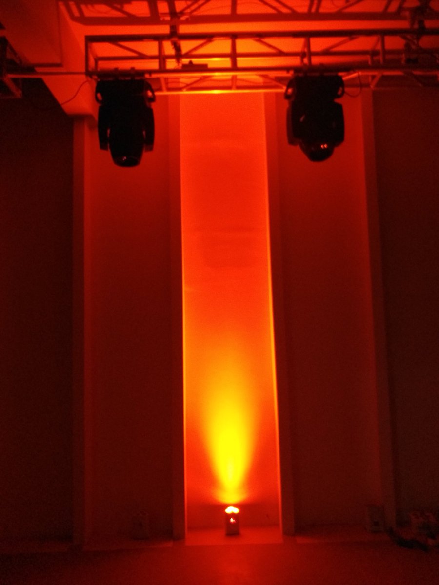 ShangYanke's tweet image. Hi guys,if need led up lights for wedding party event decor,please feel free to contact me.
Email: ella15918832450@163.com
WhatsApp: +86 15918832450