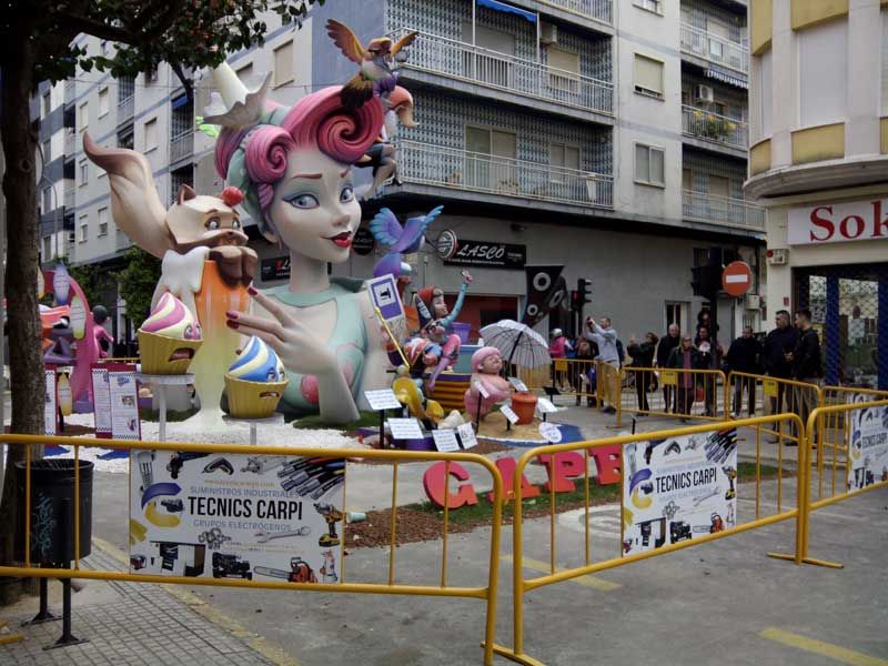 SumTecnics's tweet photo. Un año más Suministres Tecnics, S.L., apoyando las Fallas de Gandía 2018.
Os dejamos las unas imágenes de la falla Martirs. https://t.co/GyOOWq5IyG