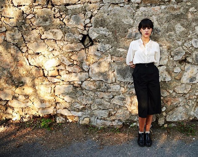 katresmusic's tweet photo. Non ho bisogno di spiegare il perchè del mio dire, 
del mio fare.
Voglio solo continuare ad essere quello che mi pare. 
#katres #songwriter #arabafenice #nonhobisogno #song #woman #katresmusic #blablabla #picoftheday 
Foto di @emmevm https://t.co/Rila5NqHLV https://t.co/ONQvx27hz0