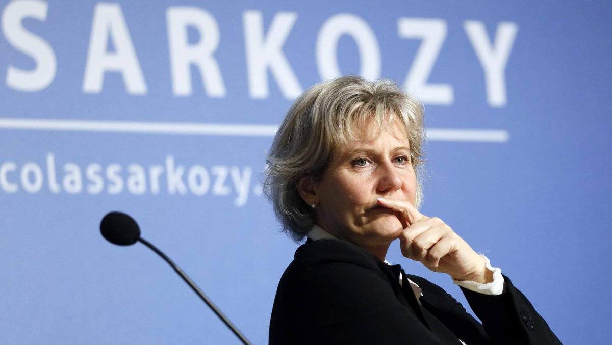 franceinfo's tweet photo. Nicolas Sarkozy en garde à vue : "C'est le seul ancien président de la République traité de cette manière", s'insurge Nadine Morano https://t.co/kpAjSbBFOp https://t.co/h49sHSbzJH