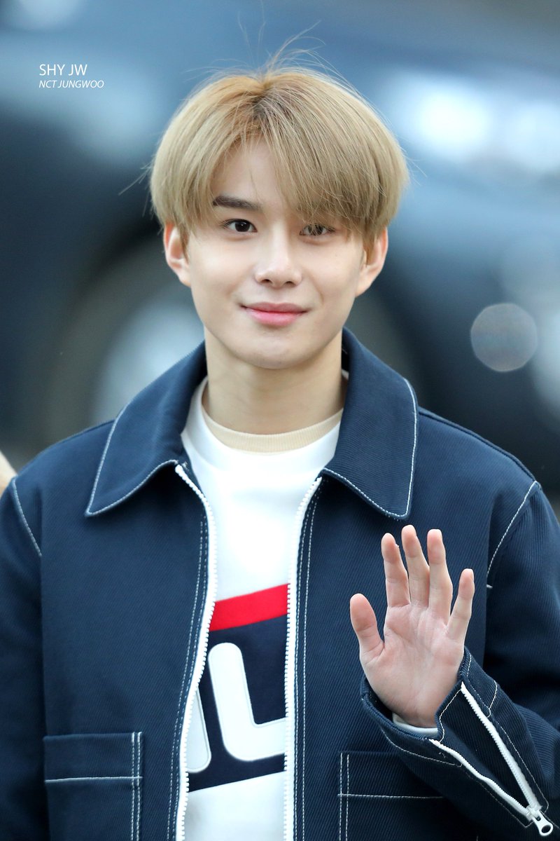 SHYJW's tweet photo. 180302 뮤직뱅크 #정우 #JUNGWOO #NCT_U_BOSS https://t.co/c5MIVJRVXv
