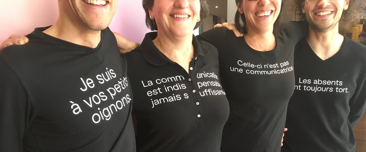Aujourd'hui: journée internationale de la #francophonie #FrancophonieDay au Musée de la communication. Les communicateurs et communicatrices parlent uniquement le français, montrent des objets d'origine romande et demandent aux visiteurs leur mot en français préferé.