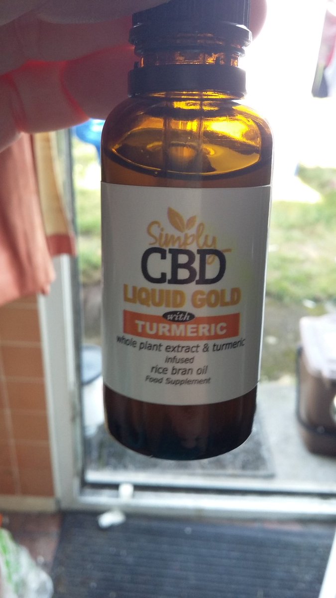 moonwolf_01's tweet photo. Look what arrived! Hoping this helps!  #cannabisoil #simplycbd https://t.co/SQNp574hFp