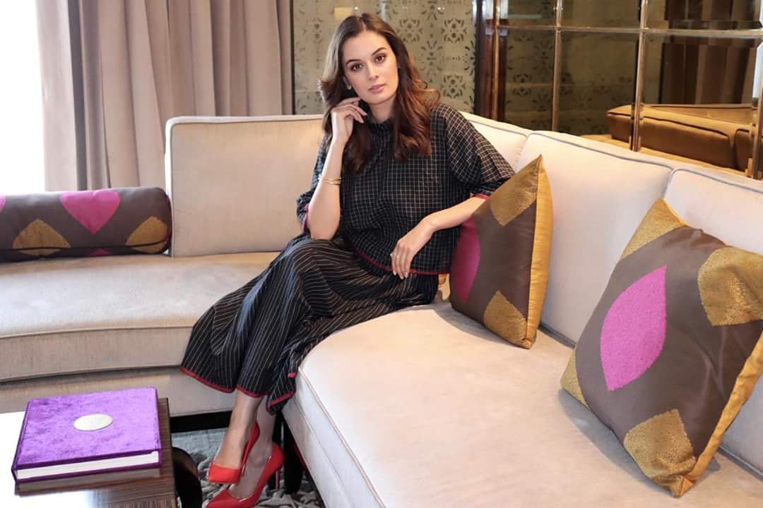 Seams4Dreams's tweet photo. Seams For Dreams founder Evelyn Sharma Speaks About SFD and the Sustainable Fashion Movement at the o2h Innovation Conference
Read More at: https://t.co/hKgzZbOohc
#SFD #SeamsForDreams #givinginstyle #fashionforacause #o2h innovations #Ahemdabad #sustainable #clothingtheworld https://t.co/Qkwgmfq5cD