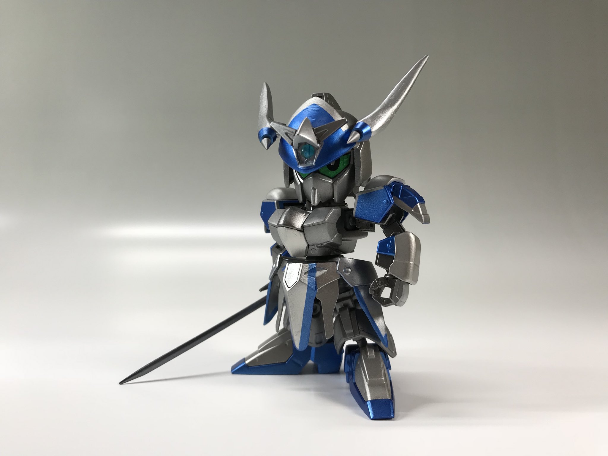 創星夢幻 Tanajun ザビロニアを倒す おもしれぇ スパッとやろうぜ 円卓の騎士 勇剣士プラスをレジェンド体型で制作 血気盛んな若き猛者 軽やかな剣士 カッコ良いの一言に尽きます Sdガンダム 円卓の騎士 戦士 T Co Hognuzr5sk