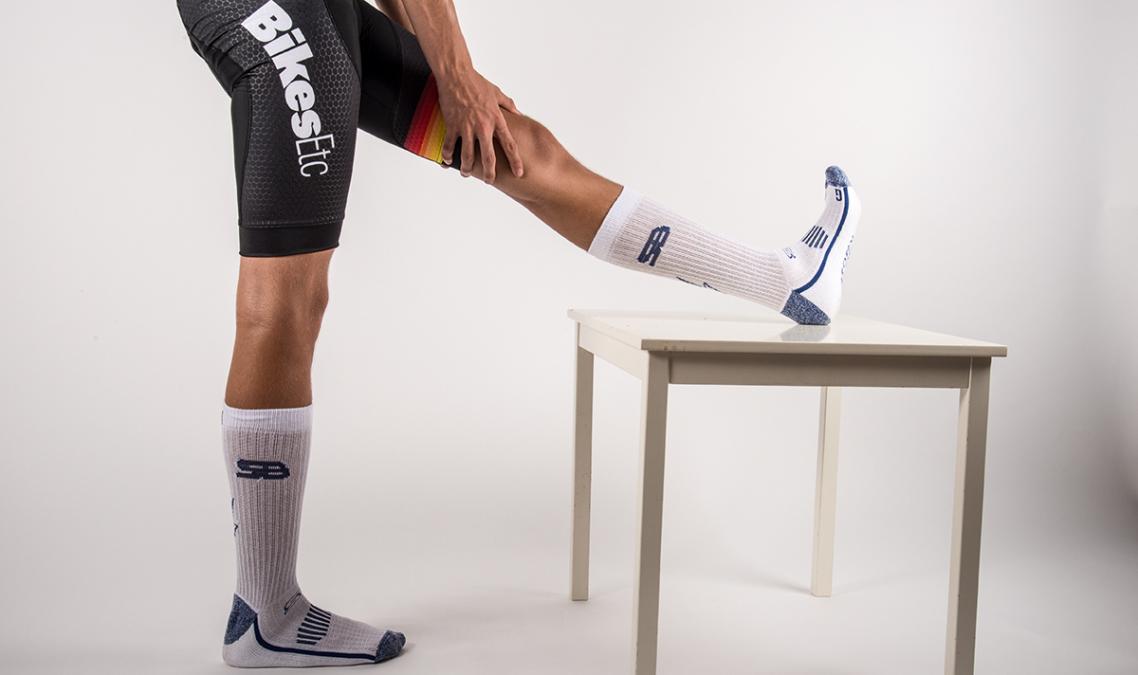 PoguUK's tweet photo. Five post-ride leg stretches for #Cyclists>>https://t.co/LNeCpkbeKt https://t.co/tXLBxOzqFQ