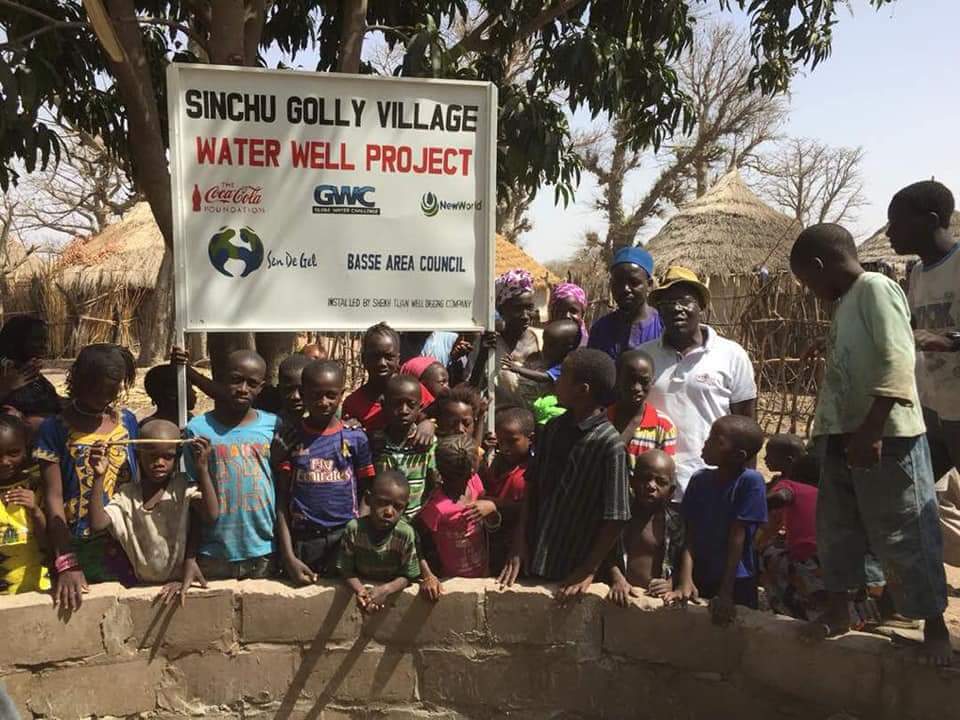 Sen_De_Gel's tweet image. Handing over of Sinchu GollyVillage Water Well Project implemented in collaboration with UNDP, Coca Cola Foundation, New World, GWC and Basse Area Council in Upper River Region of The Gambia

#gwc #cocacolafoundation  #newworld #sendegel #cleanwater #sustainabledevelopment
