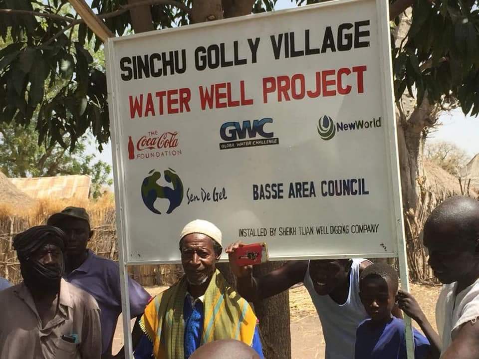 Sen_De_Gel's tweet image. Handing over of Sinchu GollyVillage Water Well Project implemented in collaboration with UNDP, Coca Cola Foundation, New World, GWC and Basse Area Council in Upper River Region of The Gambia

#gwc #cocacolafoundation  #newworld #sendegel #cleanwater #sustainabledevelopment
