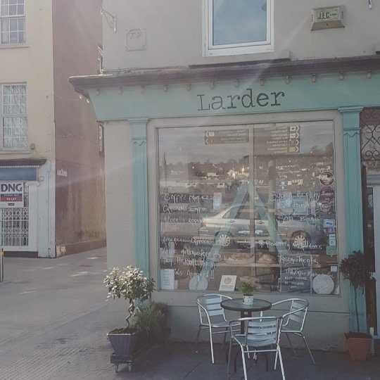 larderwat's tweet photo. A beautiful spring morning in Waterford! #spring #sun #Waterford https://t.co/ofWOEZq2ib