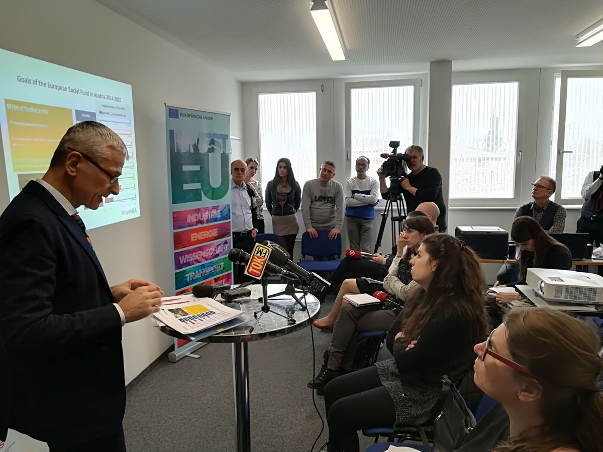 EUKommWien's tweet photo. Eine Chance für jeden Dank #investEU! Heute besucht eine internationale Journalistengruppe das EU-gefördertes Projekt #start2work der #Caritas in Dornbirn. @EU_Social #SocialRights #PillarofSocialRights https://t.co/PoMYHzpsPD