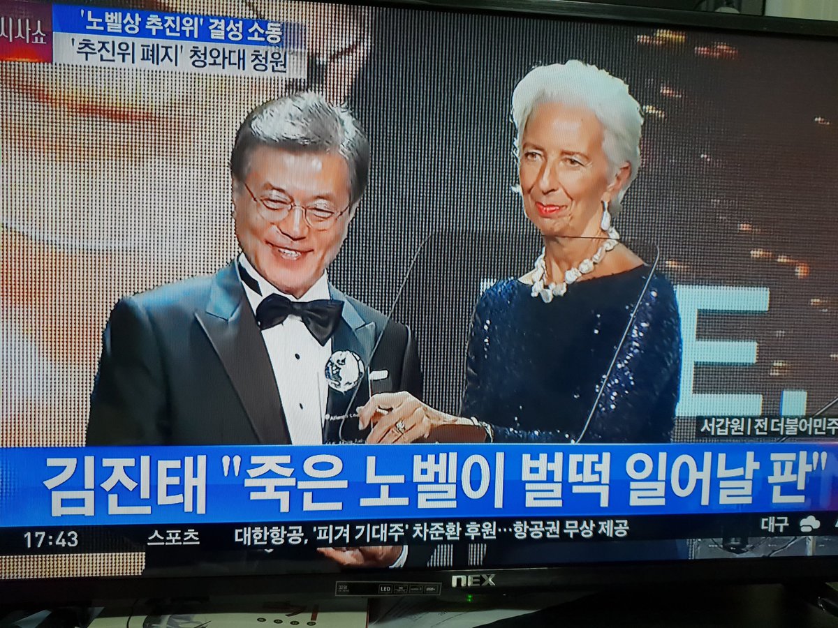 bdecem52's tweet photo. 김진태왈, 문재인 노벨상은 죽은 노벨이 벌떡 일어난다
종북이들 참 노벨상 좋아한다
김대중이 4억5천만불 주고 노벨상을 돈으로 사더니 성추행범 고은을
매년 노벨 문학상 후보로 올리더니 촛불내란으로 정권을 탈취한 문재인을
노벨 평화상 후보로 올리젠다
웃긴것 살인마 김정은과 같이 받젠다 https://t.co/nb9SSCrwAa