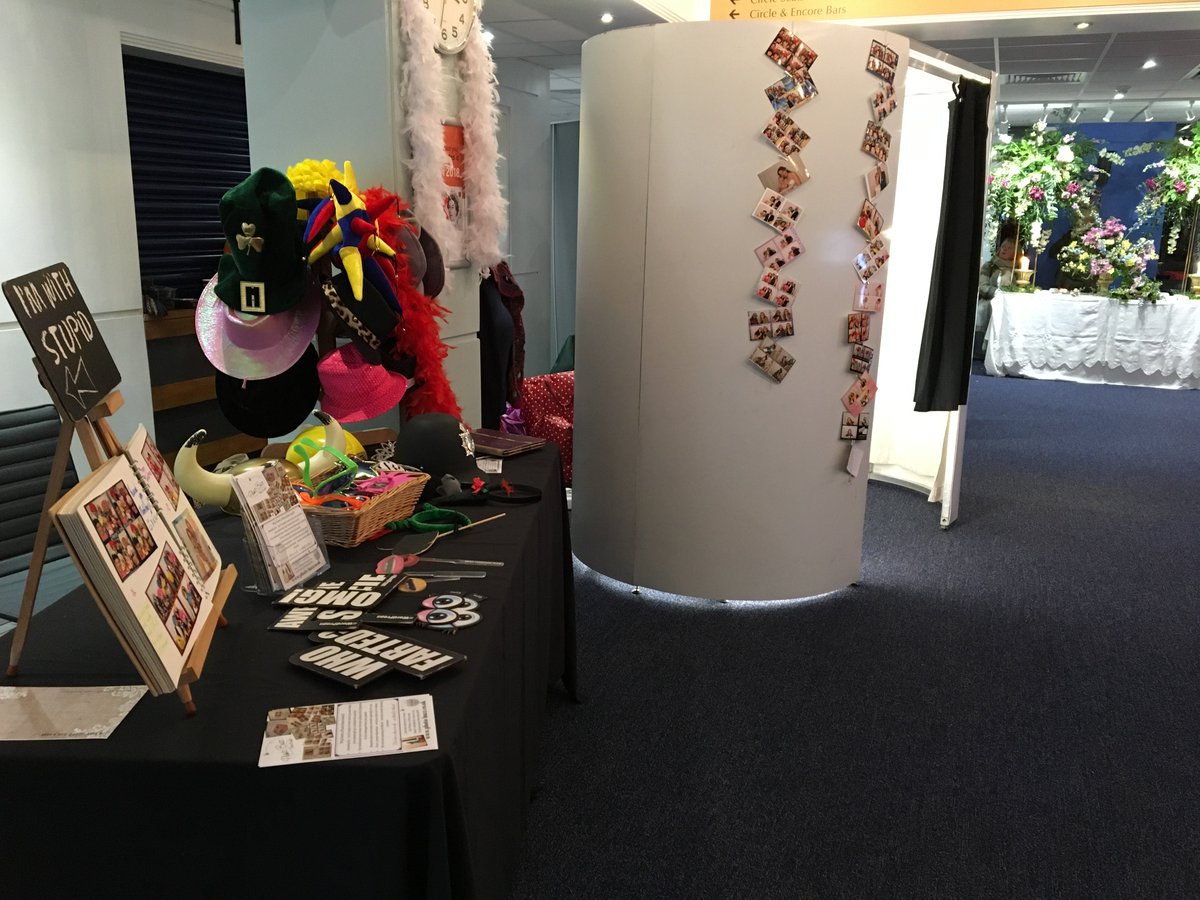 PhotoBuzz's tweet image. We had a wonderful weekend, what a wedding fair at @albanarena it was great to meets many couples planning their big day!