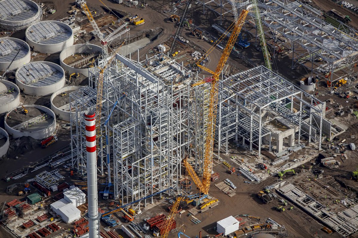 BusinessInRC's tweet photo. Incredible shots of the MGT Power Plant on #Teesport! It is great to see so much progress on the project!

#Investment #Business #Redcar &amp; #Cleveland https://t.co/xNWflEiODc