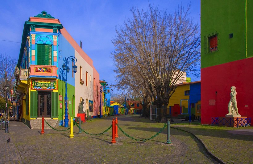 Asoma el #Otoño en #LaBoca 🍁🍂🍁🍂🍁