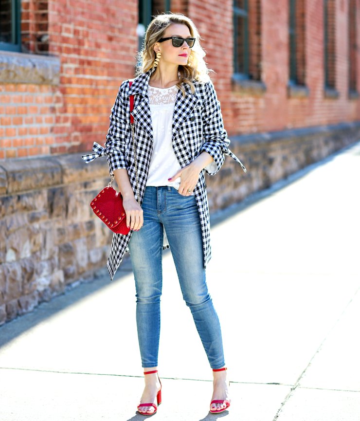 PPFGirl's tweet photo. NEW POST: How I created this head-to-toe spring look for less by donating used clothes to Goodwill in exchange for coupons to shop & save @bonton @goodwillintl https://t.co/GrKZP8puOR #ad #GoodwillSale #BonTon https://t.co/SzSYzA850G