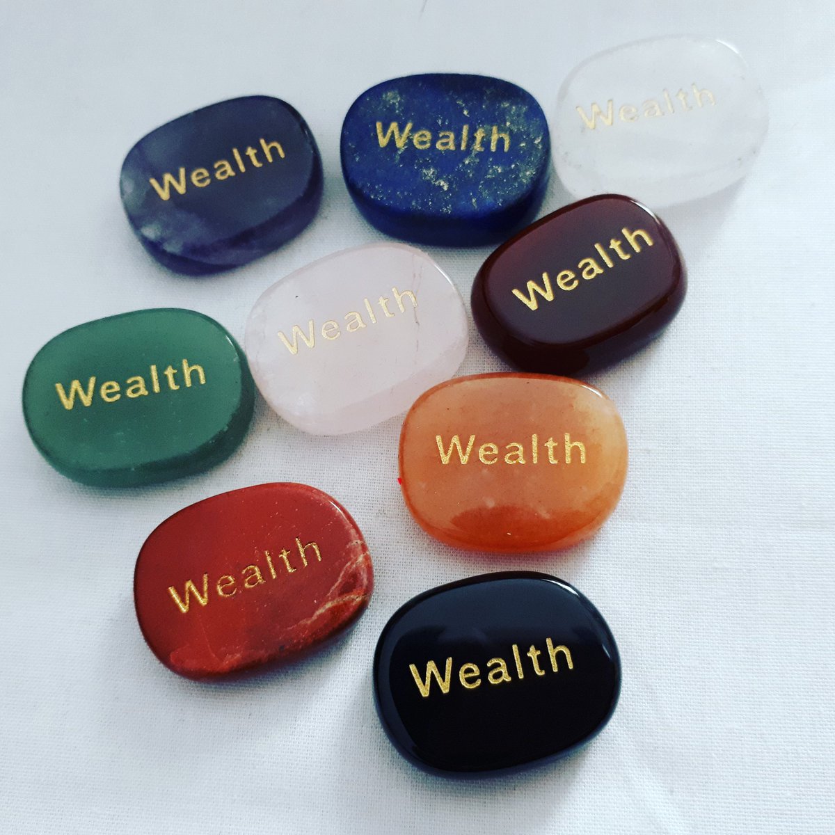 InspirationRoc2's tweet photo. please RT and check out my inspirational stones and gratitude rocks @RuthieeL @EamonnHolmes https://t.co/Bll8IxYGjK