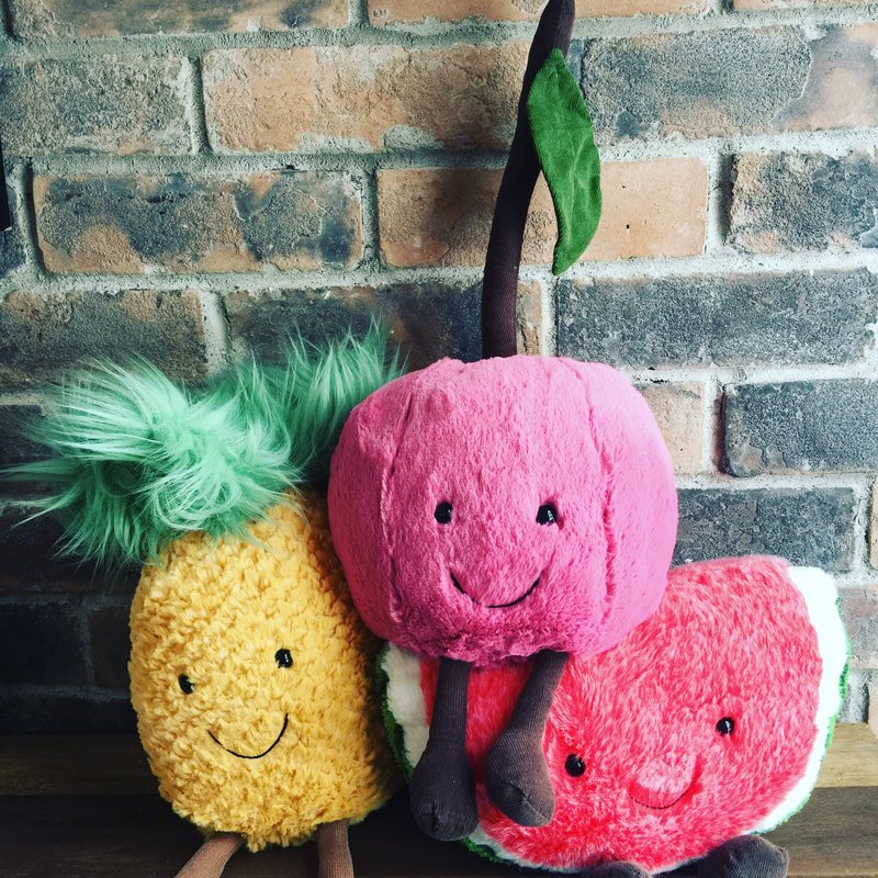 cmonpremier_com's tweet photo. Découvrez la nouvelle collection #fruits #Jellycat ! 🍒🍍🍉
https://t.co/pHpqI8yyRx https://t.co/0rb7J08p5B