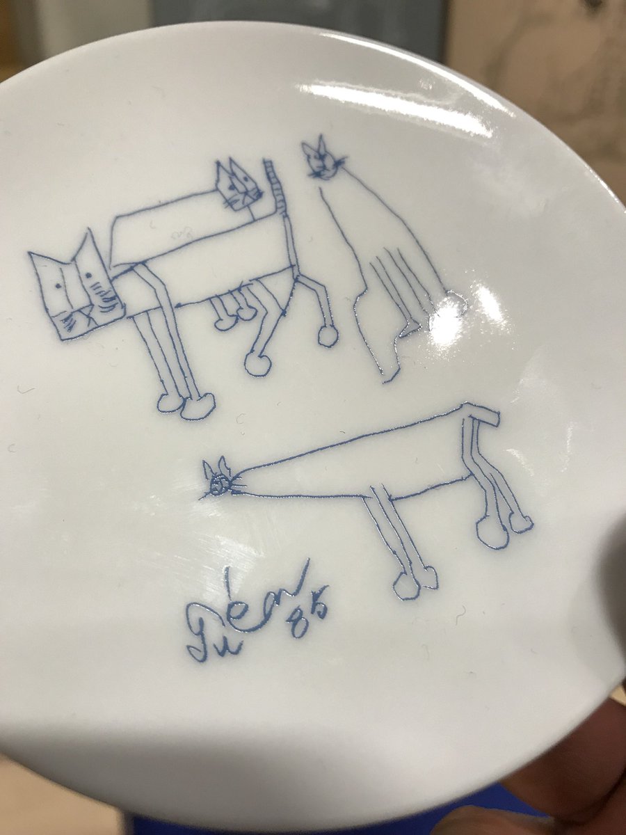 6jigen's tweet photo. 猪熊弦一郎展の『猫たち』グッズいろいろ。サカナの蕎麦猪口かわいい。 https://t.co/0W3vEt2JED
