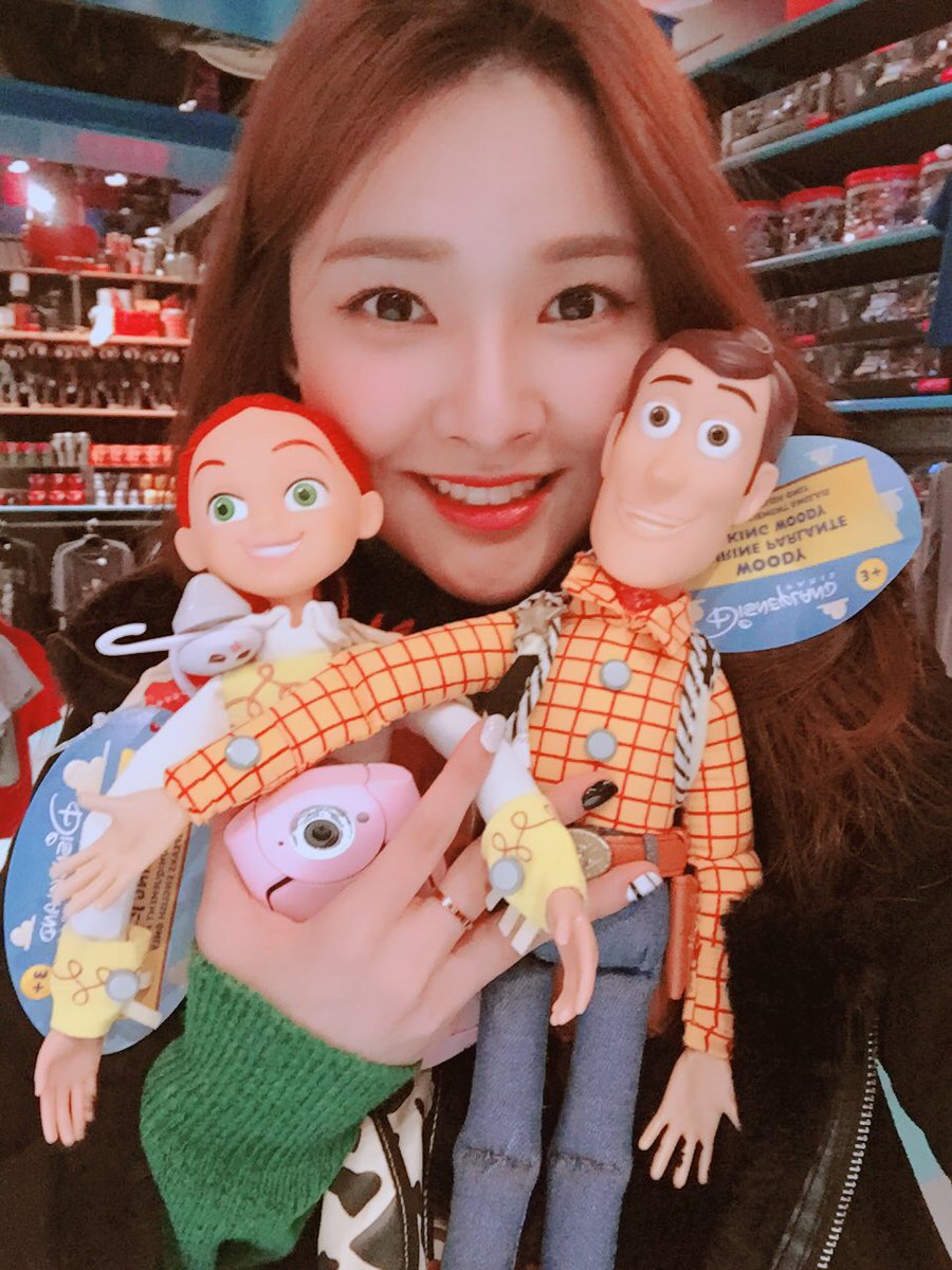 popofficial2017's tweet photo. #연주 의 추운 날씨 보내는 법

친구들과 꼭 붙어있기 !

#오늘날씨 #덜덜덜
#함께하니까 #따듯해요
#감기조심하세요 ❤️

#POP #피오피 #연주
#별명은 #루루 https://t.co/mTTUvgK0ca