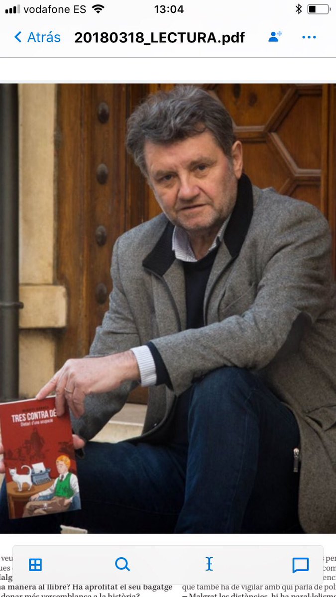 TrescontraDeu's tweet photo. Foto de l’autor al suplement cultural del Segre @MaikelDewman https://t.co/zxt7e8P8an