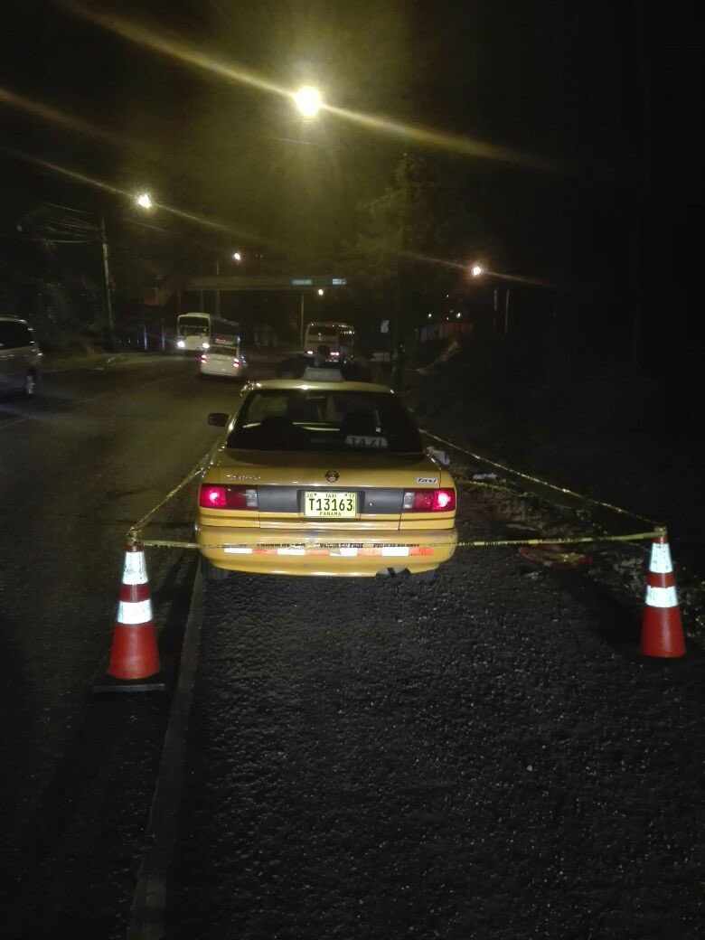 policiadepanama's tweet photo. En una acción rápida y coordinada de 2  zonas policiales, dos menores fueron retenidos en Quebrada Ancha, Chilibre, luego de robar un taxi 🚕 en La Cabima. Uno de los sospechosos era buscado por el delito de robo. #LlamaAl104 #ZP20 https://t.co/E37VksQ5Ex