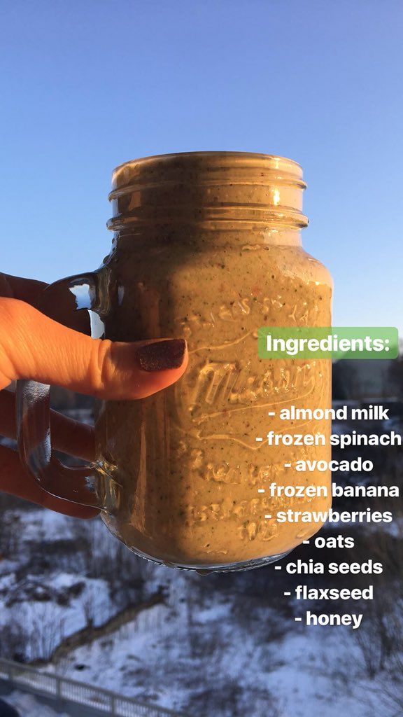 My post-workout smoothie ingredients:

#smoothie #postworkout #gym #aftergym #healthy #smoothierecipe #healthysmoothie #spinach #avocado #berries #strawberries #almondmilk #delicious #honey #oats #chiaseeds #flaxseed