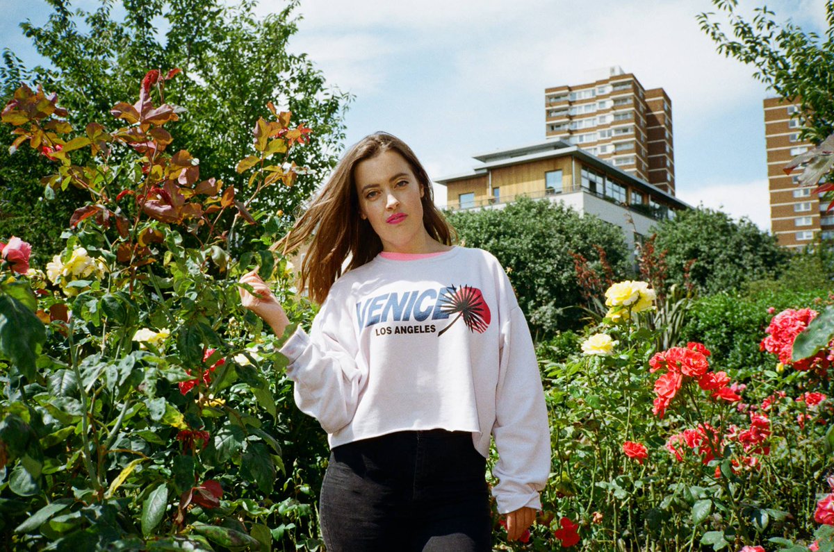 Convergence tweet media