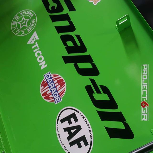 Datsun_Garage's tweet photo. Thank you @andy_rs_speed for the #stickerslap support. Box is looking legit 💪. Tag a friend. Is @datsungarage on your tool box or ride?  Let us know. What’s in your garage?  #datsungarage #newdesign #vinylgraphics #rsspeeddesign #kyushahousetaka #tic… https://t.co/d40IQMWw5C https://t.co/9Ub8EMF42e