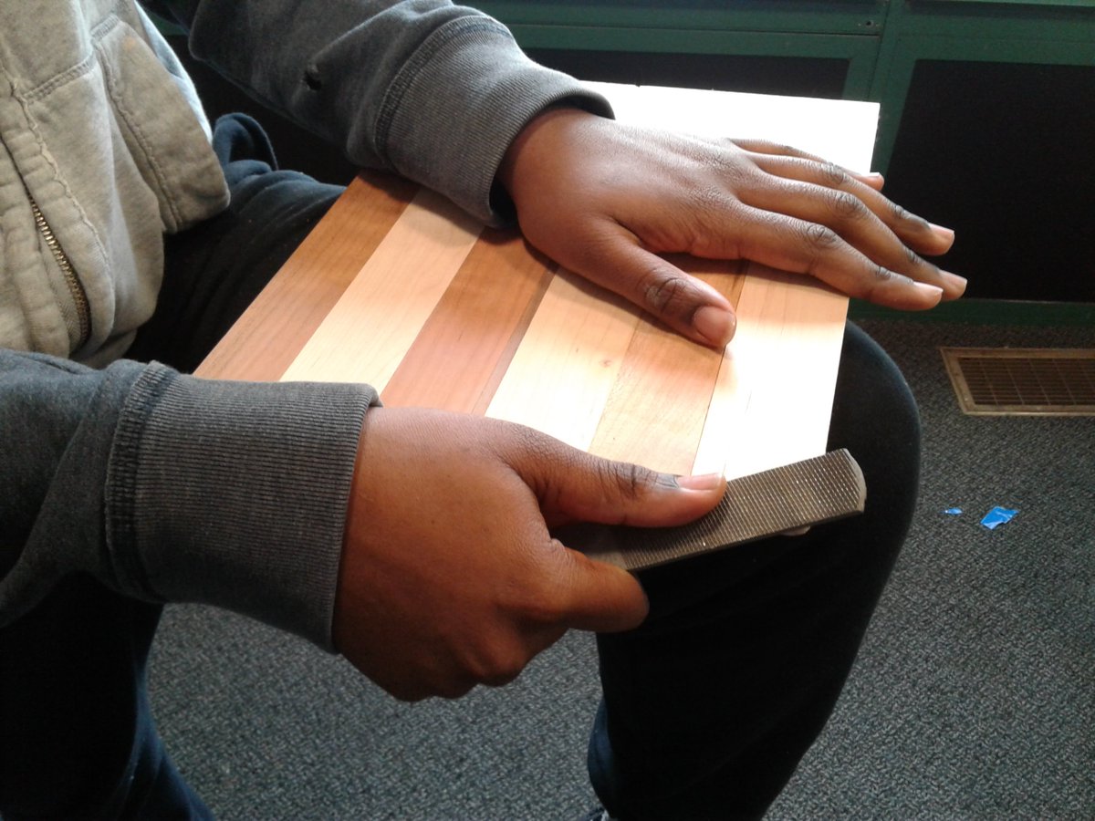 Pink_Leaf_IN's tweet photo. Our youth have completed some awesome projects in our recent Beginning Building Trades classes: Cutting Boards and Jewelry boxes. https://t.co/kxoWLuLUsN
